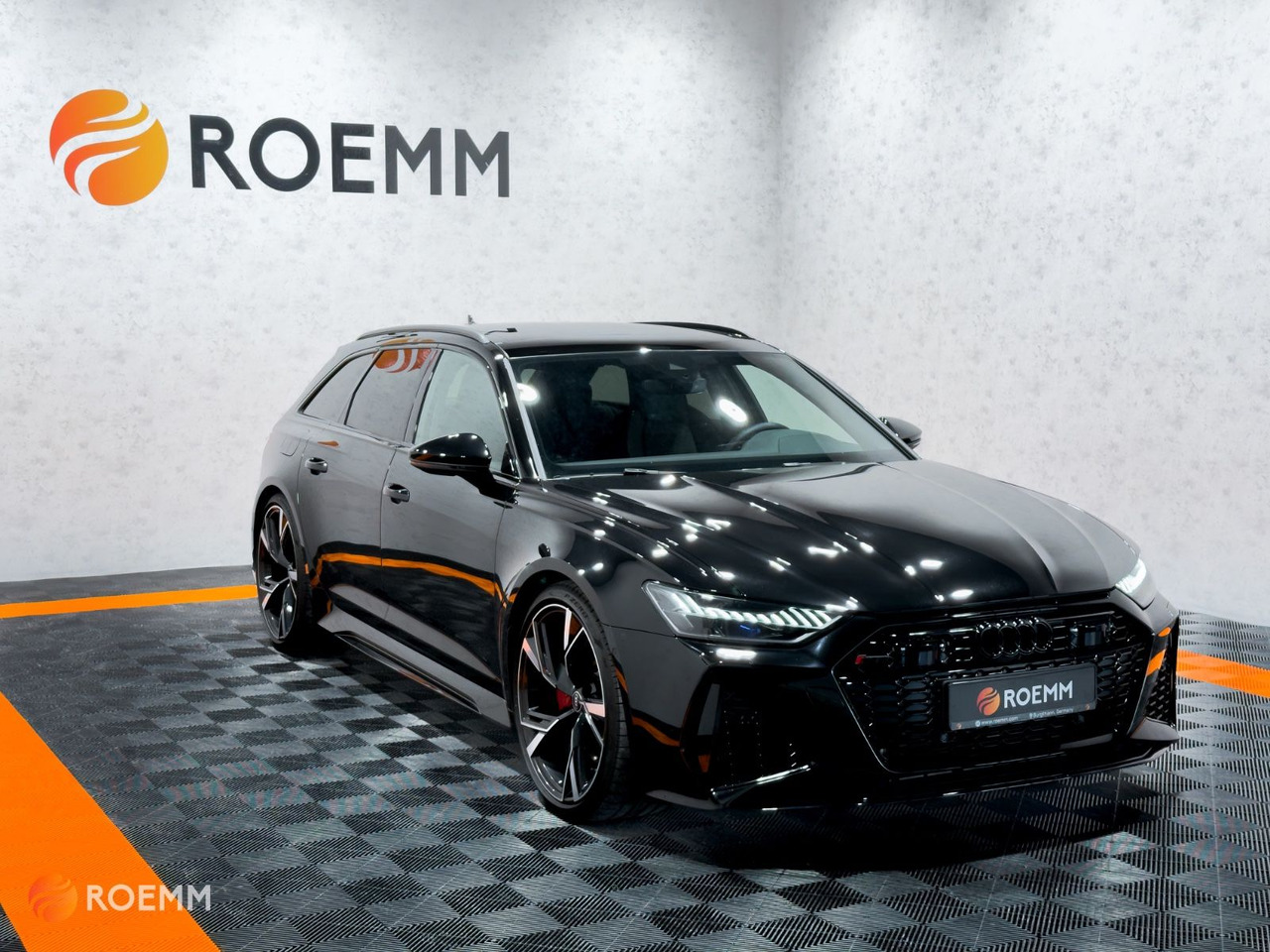 Audi RS6 Avant 4.0 TFSI quattro*Dynamik*360°*PANO*LED - Kombi: obrázok 4 Audi RS6 Avant 4.0 TFSI quattro*Dynamik*360°*PANO*LED - Kombi: obrázok 4