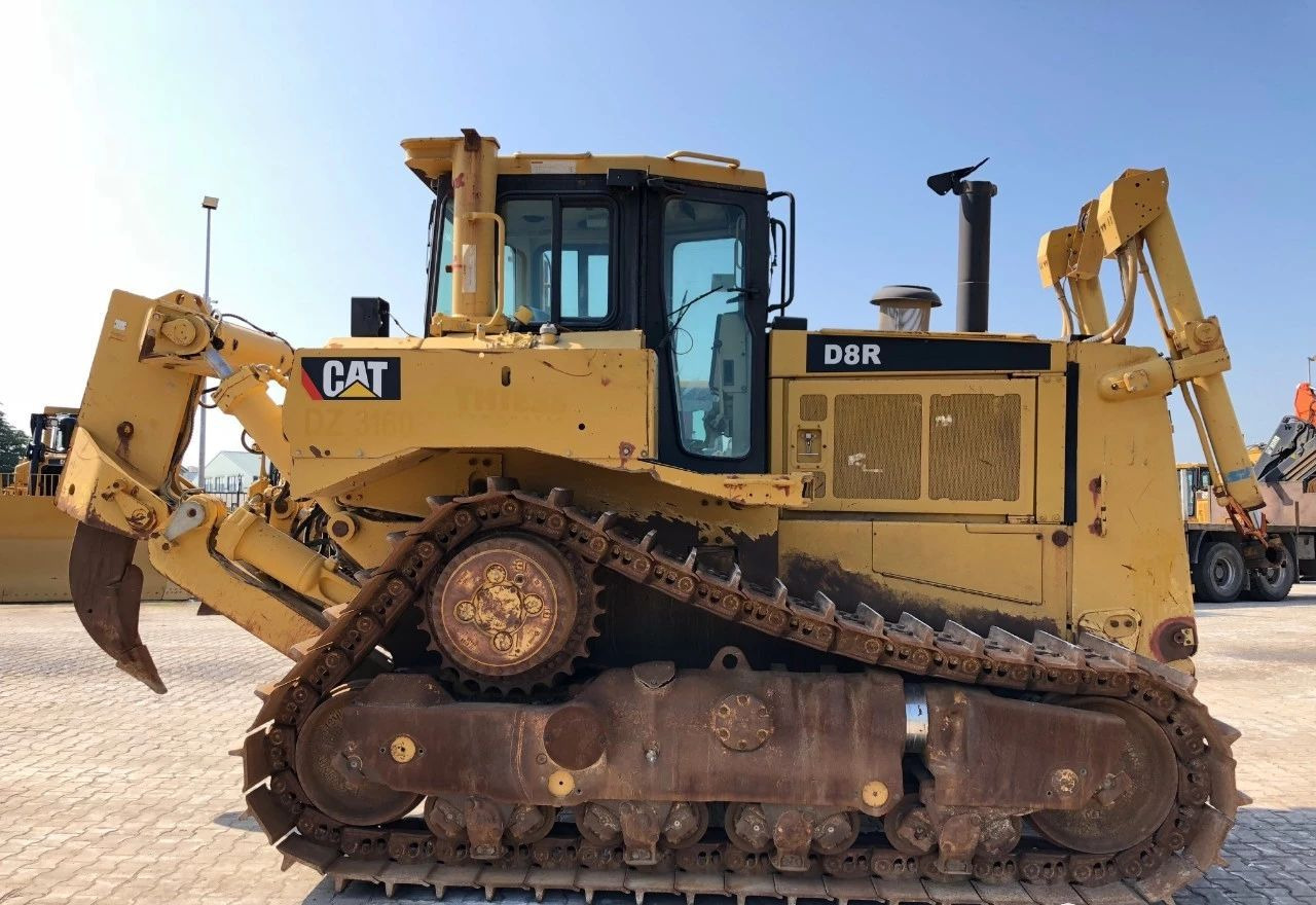 Caterpillar CAT D8R D8T Used Bulldozer D9R D7R D7G D7H D7E D6G D6R D6H Secondhand Bulldozers - Buldozér: obrázok 4 Caterpillar CAT D8R D8T Used Bulldozer D9R D7R D7G D7H D7E D6G D6R D6H Secondhand Bulldozers - Buldozér: obrázok 4