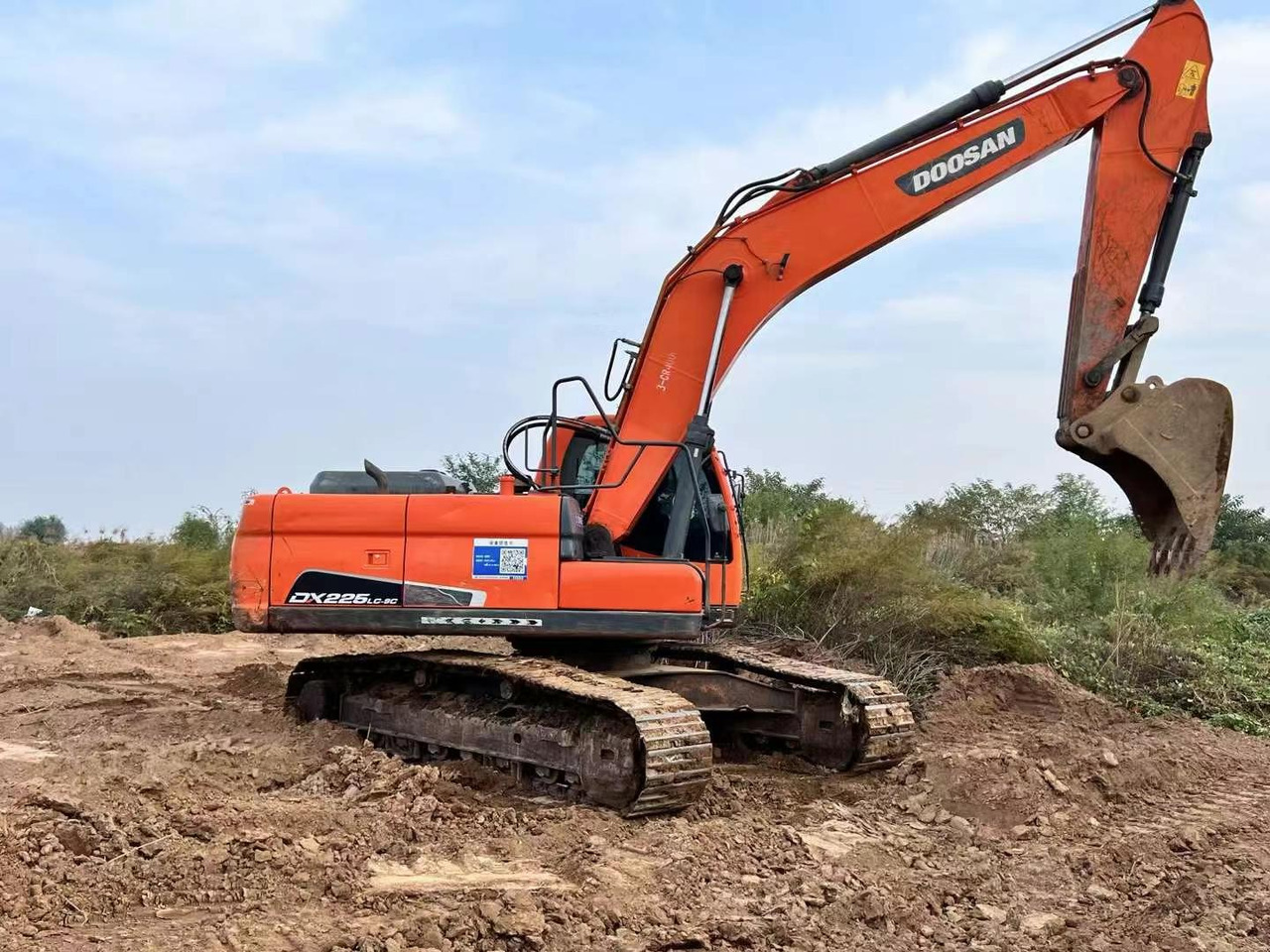 Doosan Used Excavator 225 DX225 DX300 DH150 DX300 DX420 DX520 for Sale - Pásové rýpadlo: obrázok 4 Doosan Used Excavator 225 DX225 DX300 DH150 DX300 DX420 DX520 for Sale - Pásové rýpadlo: obrázok 4
