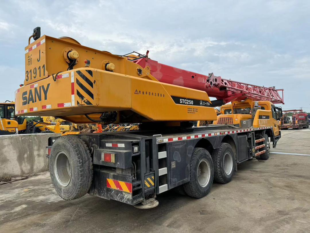 Autožeriav Sany Used Truck Crane 25 Ton with Excellent Work Performance and 1 year Warrenty: obrázok 9