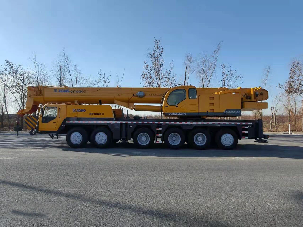 XCMG Truck Crane XCMG QY100K QY100K-II Telescopic Boom 100 Ton in Hight Quality for Sale - Autožeriav: obrázok 3 XCMG Truck Crane XCMG QY100K QY100K-II Telescopic Boom 100 Ton in Hight Quality for Sale - Autožeriav: obrázok 3