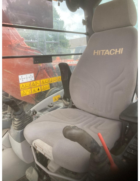 Pásové rýpadlo Hitachi ZX250LCN-6: obrázok 6 Pásové rýpadlo Hitachi ZX250LCN-6: obrázok 6