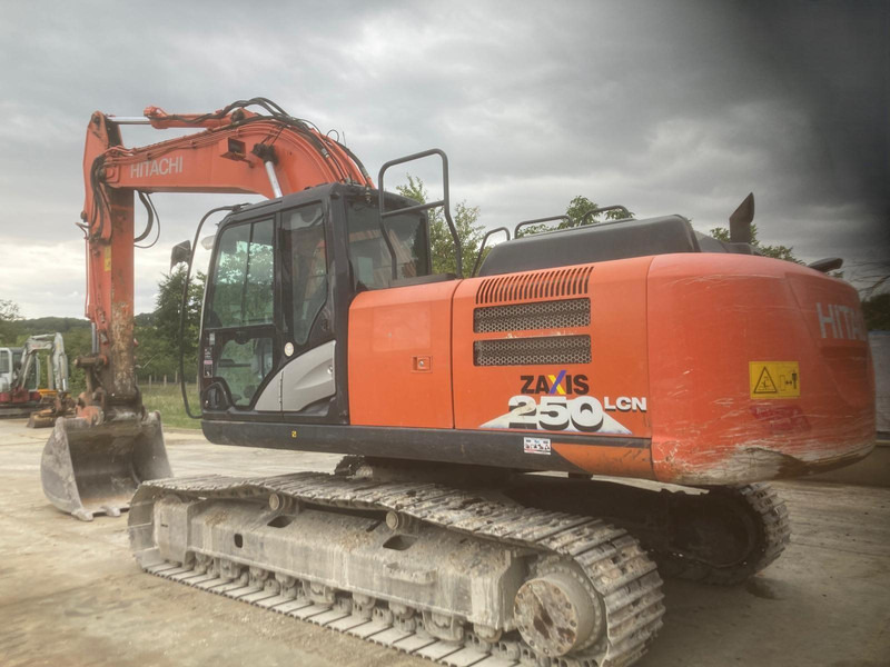 Hitachi ZX250LCN-6 - Pásové rýpadlo: obrázok 1 Hitachi ZX250LCN-6 - Pásové rýpadlo: obrázok 1
