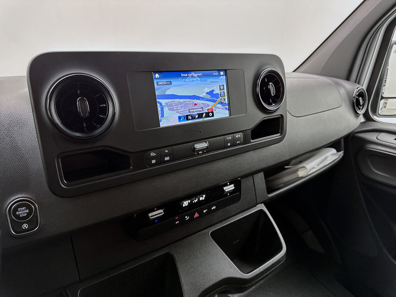Mercedes-Benz Sprinter 315cdi L3H2 Navigatie Achteruitrijcamera Betimmering Apple Carplay/Android Auto - Furgon: obrázok 5 Mercedes-Benz Sprinter 315cdi L3H2 Navigatie Achteruitrijcamera Betimmering Apple Carplay/Android Auto - Furgon: obrázok 5