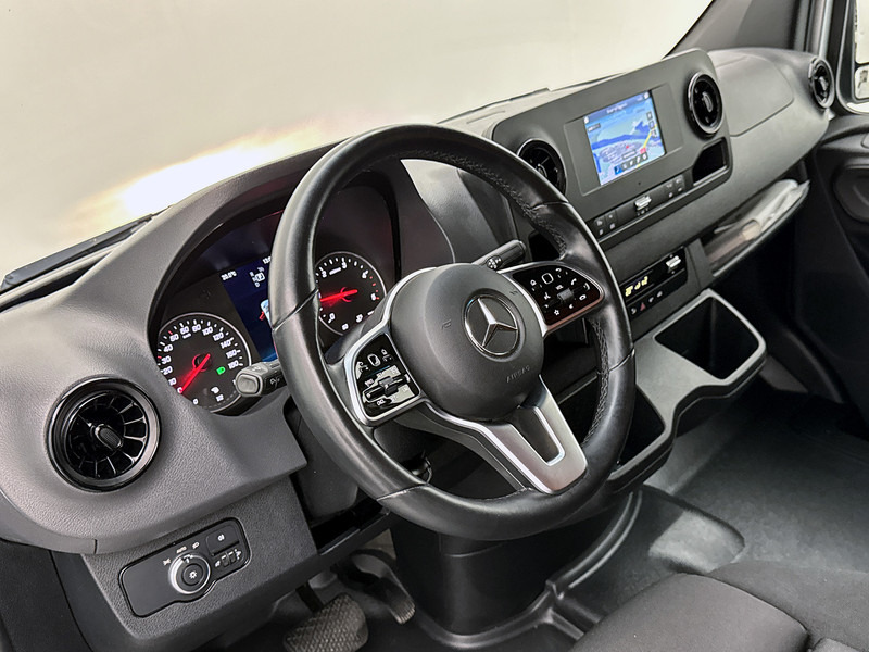 Mercedes-Benz Sprinter 315cdi L3H2 Navigatie Achteruitrijcamera Betimmering Apple Carplay/Android Auto - Furgon: obrázok 4 Mercedes-Benz Sprinter 315cdi L3H2 Navigatie Achteruitrijcamera Betimmering Apple Carplay/Android Auto - Furgon: obrázok 4