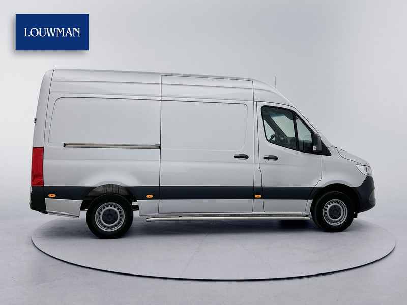 Mercedes-Benz Sprinter 316 2.2 CDI L2H2 Automaat 164pk Navigatie Geveerde stoel NAP Camera Betimmering Cruise control Euro 6 - Furgon: obrázok 4 Mercedes-Benz Sprinter 316 2.2 CDI L2H2 Automaat 164pk Navigatie Geveerde stoel NAP Camera Betimmering Cruise control Euro 6 - Furgon: obrázok 4