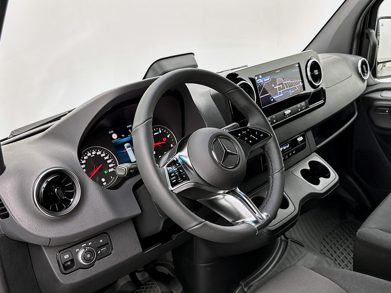 Mercedes-Benz Sprinter 317 1.9 CDI L4 Pro 3.5t trekhaak Navigatie Betimmering Parkeerpakket Stoel en stuurverwarming - Furgon: obrázok 5 Mercedes-Benz Sprinter 317 1.9 CDI L4 Pro 3.5t trekhaak Navigatie Betimmering Parkeerpakket Stoel en stuurverwarming - Furgon: obrázok 5