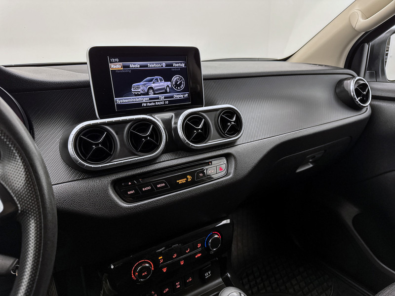 Mercedes-Benz X-Klasse 220 d 4-MATIC Pure Roll-cover 3.5t trekhaak Camera Stoelverwarming - Pick-up: obrázok 5 Mercedes-Benz X-Klasse 220 d 4-MATIC Pure Roll-cover 3.5t trekhaak Camera Stoelverwarming - Pick-up: obrázok 5