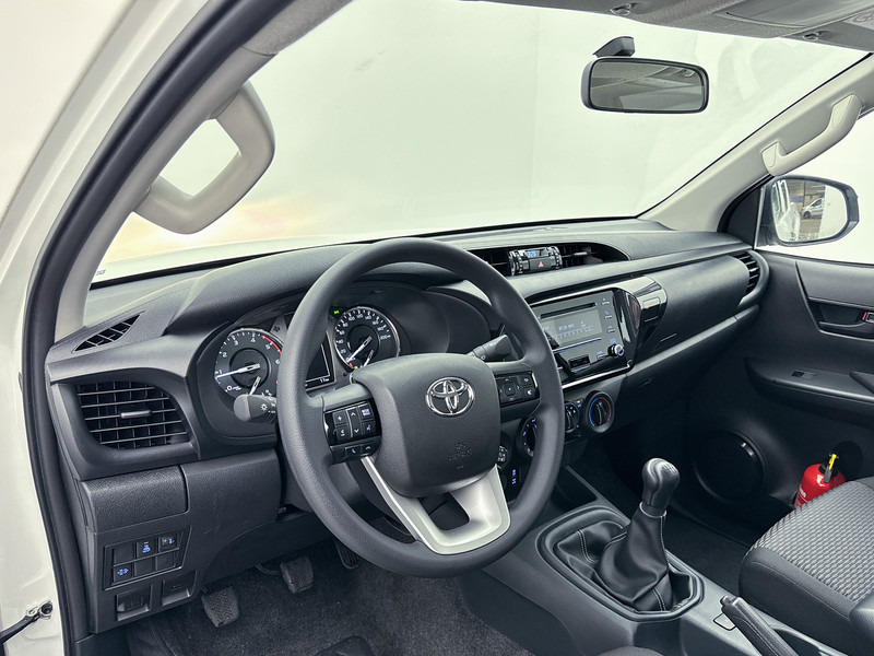 Toyota Hilux 2.4 D-4D Comfort 4x4 Xtra Cab NIEUW 3500KG Trekgewicht Cruise Control Airco - Pick-up: obrázok 5 Toyota Hilux 2.4 D-4D Comfort 4x4 Xtra Cab NIEUW 3500KG Trekgewicht Cruise Control Airco - Pick-up: obrázok 5