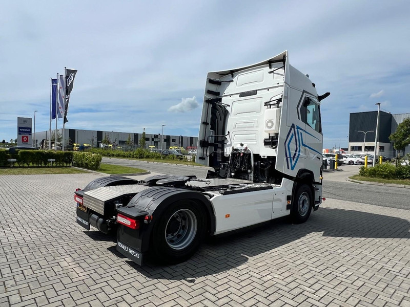 Renault T480 T-HIGH 4x2 Trekker Standclima / 2x Tank / New - Ťahač: obrázok 5 Renault T480 T-HIGH 4x2 Trekker Standclima / 2x Tank / New - Ťahač: obrázok 5