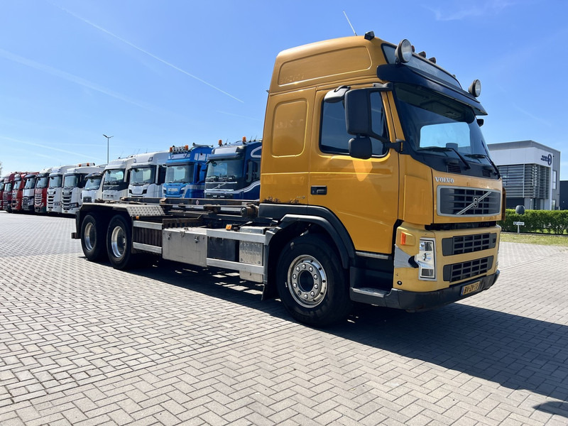 Volvo FM480 6X2 containersysteem Globetrotter / NCH systeem / 10 Tyres - Nákladne vozidlo - káblový systém: obrázok 3 Volvo FM480 6X2 containersysteem Globetrotter / NCH systeem / 10 Tyres - Nákladne vozidlo - káblový systém: obrázok 3