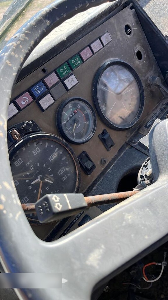 Sklápač Astra BM 305 FT F1100 6X4 TRAKKER INDUSTRIAL: obrázok 6 Sklápač Astra BM 305 FT F1100 6X4 TRAKKER INDUSTRIAL: obrázok 6