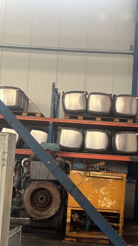 Mercedes-Benz MP4 - Palivová nádrž pre Nákladné auto: obrázok 2 Mercedes-Benz MP4 - Palivová nádrž pre Nákladné auto: obrázok 2