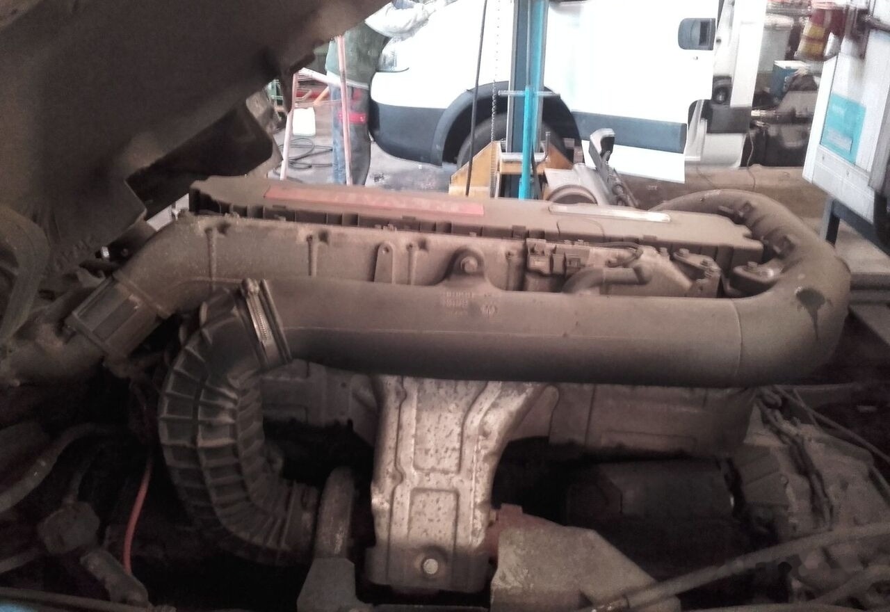 Renault DXI 7 320 E3 Renault Premium - Motor pre Nákladné auto: obrázok 2 Renault DXI 7 320 E3 Renault Premium - Motor pre Nákladné auto: obrázok 2