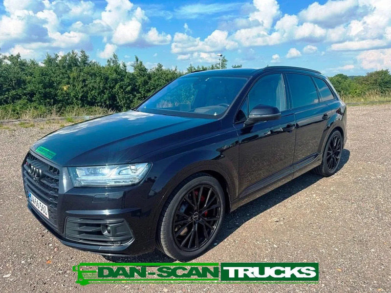Audi SQ7 Black Edition. panoramo sun roof. . oil heater. head up display. 21" alu weels. night vision. B&O sound system. - SUV: obrázok 1 Audi SQ7 Black Edition. panoramo sun roof. . oil heater. head up display. 21" alu weels. night vision. B&O sound system. - SUV: obrázok 1