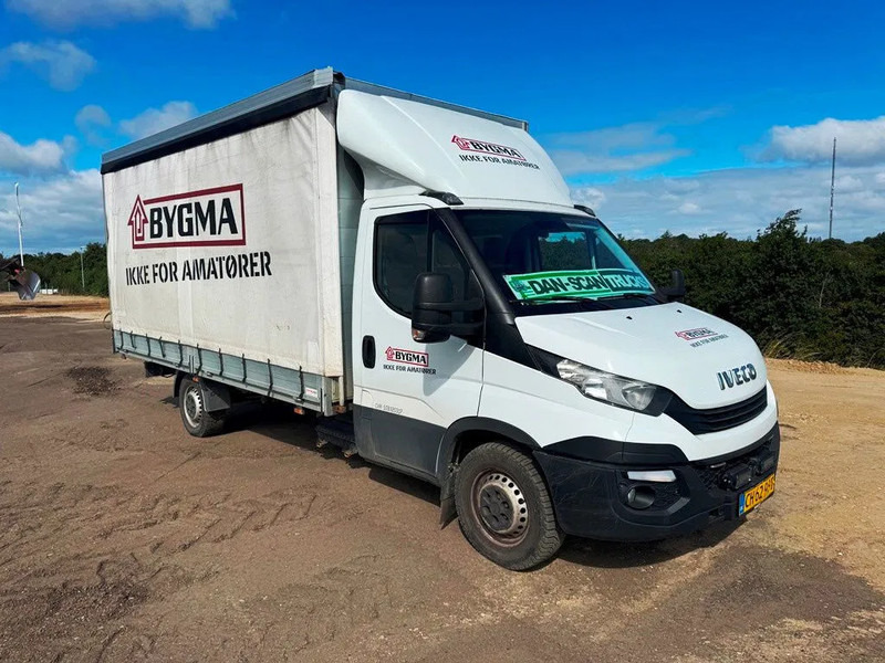 Iveco 35S18 3,0 TDI Aut. Gear. Euro 6. webasto night heater - Plachtová dodávka: obrázok 2 Iveco 35S18 3,0 TDI Aut. Gear. Euro 6. webasto night heater - Plachtová dodávka: obrázok 2