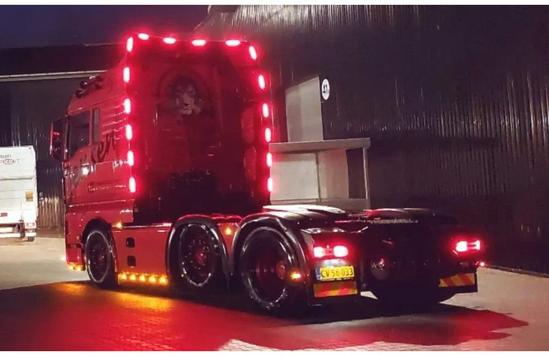 MAN TGX 26.510 2stk . Special interior. pusher 6x2/2. - Ťahač: obrázok 4 MAN TGX 26.510 2stk . Special interior. pusher 6x2/2. - Ťahač: obrázok 4