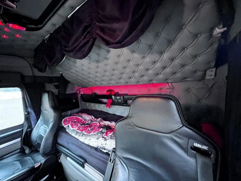 MAN TGX 26.510 2stk . Special interior. pusher 6x2/2. - Ťahač: obrázok 3 MAN TGX 26.510 2stk . Special interior. pusher 6x2/2. - Ťahač: obrázok 3