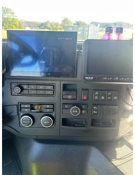 Auto s hydraulickou rukou Volvo FM 500 Cable tipper . Hiab 302 crane.no box: obrázok 10 Auto s hydraulickou rukou Volvo FM 500 Cable tipper . Hiab 302 crane.no box: obrázok 10