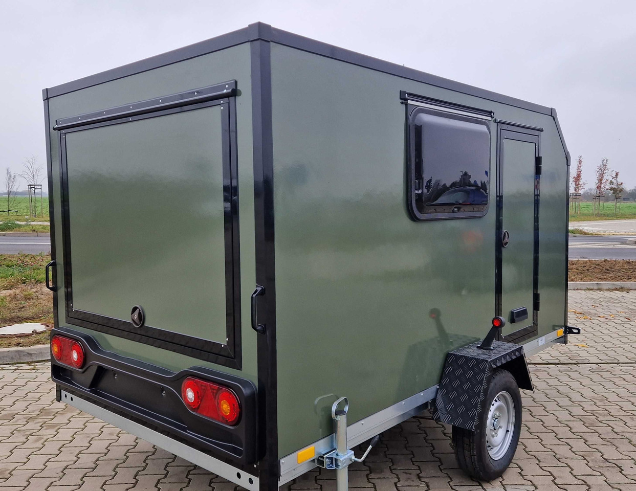 MiniCAMP do lasu na ryby minikempingowa przyczepa wyprawowa - Obytný príves: obrázok 3 MiniCAMP do lasu na ryby minikempingowa przyczepa wyprawowa - Obytný príves: obrázok 3