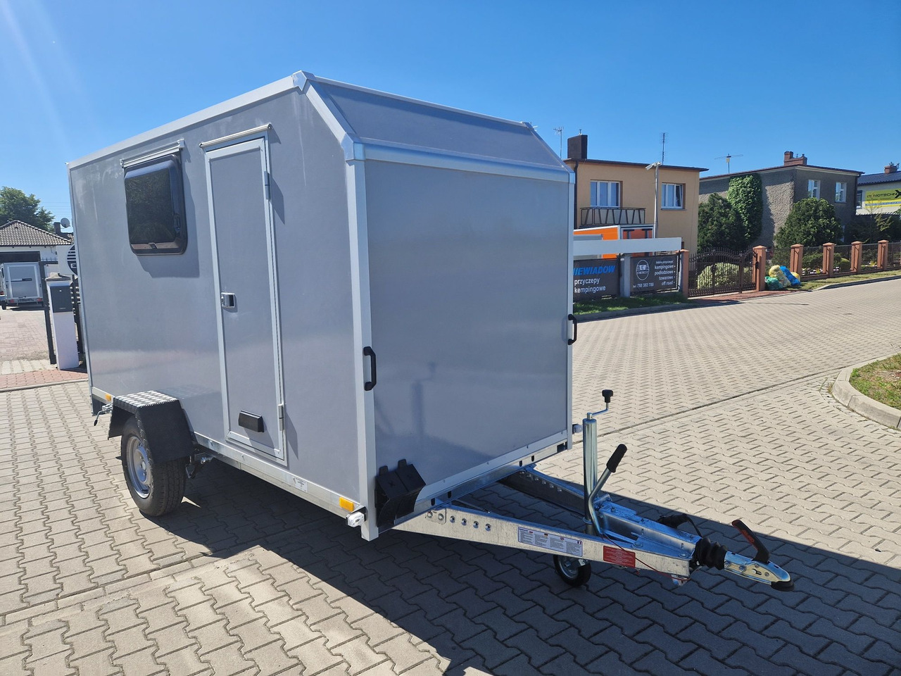 Przyczepa kempingowa Motocamp dla motocykla - Obytný príves: obrázok 5 Przyczepa kempingowa Motocamp dla motocykla - Obytný príves: obrázok 5
