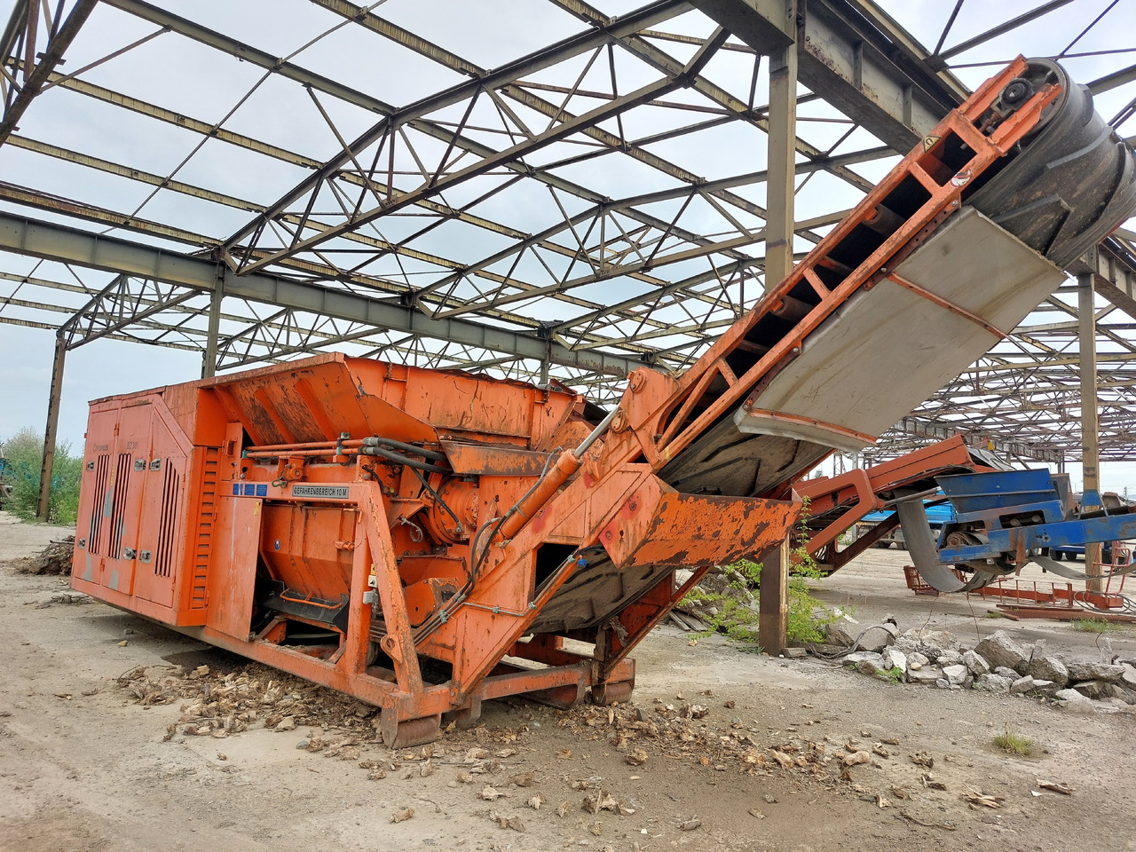 FORUS BZ381 - Drtič konárov: obrázok 3 FORUS BZ381 - Drtič konárov: obrázok 3