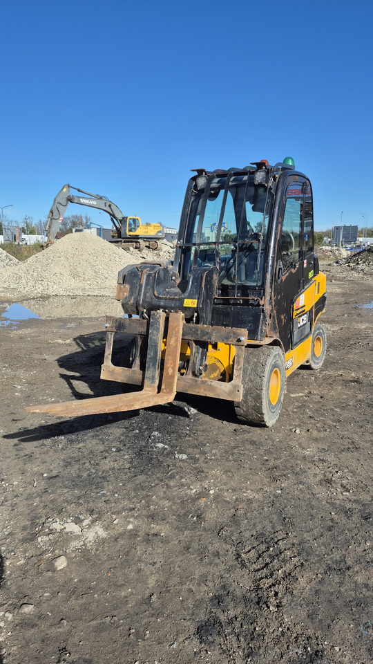 JCB TLT35D 2WD - Dieselový vysokozdvižný vozík: obrázok 2 JCB TLT35D 2WD - Dieselový vysokozdvižný vozík: obrázok 2