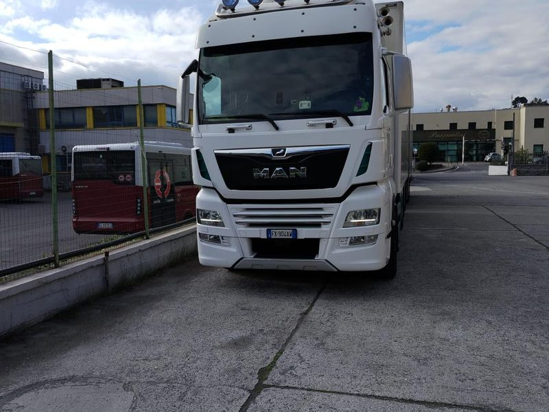 AUTOTRENO FRIGO MAN TGX TGX 26.580 6x2-4 LL - Chladirenské nákladné vozidlo: obrázok 2 AUTOTRENO FRIGO MAN TGX TGX 26.580 6x2-4 LL - Chladirenské nákladné vozidlo: obrázok 2