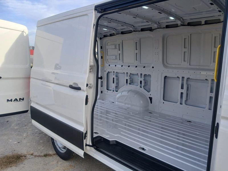 FURGONE CORTO TETTO BASSO MAN TGE 3.140 4X2F SB - Furgon: obrázok 3 FURGONE CORTO TETTO BASSO MAN TGE 3.140 4X2F SB - Furgon: obrázok 3