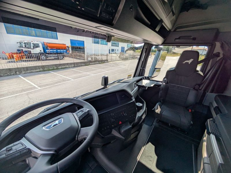 TRATTORE STRADALE MAN TGX 560hp NUOVO TGX 18.560 4x2 LL SA - Ťahač: obrázok 5 TRATTORE STRADALE MAN TGX 560hp NUOVO TGX 18.560 4x2 LL SA - Ťahač: obrázok 5