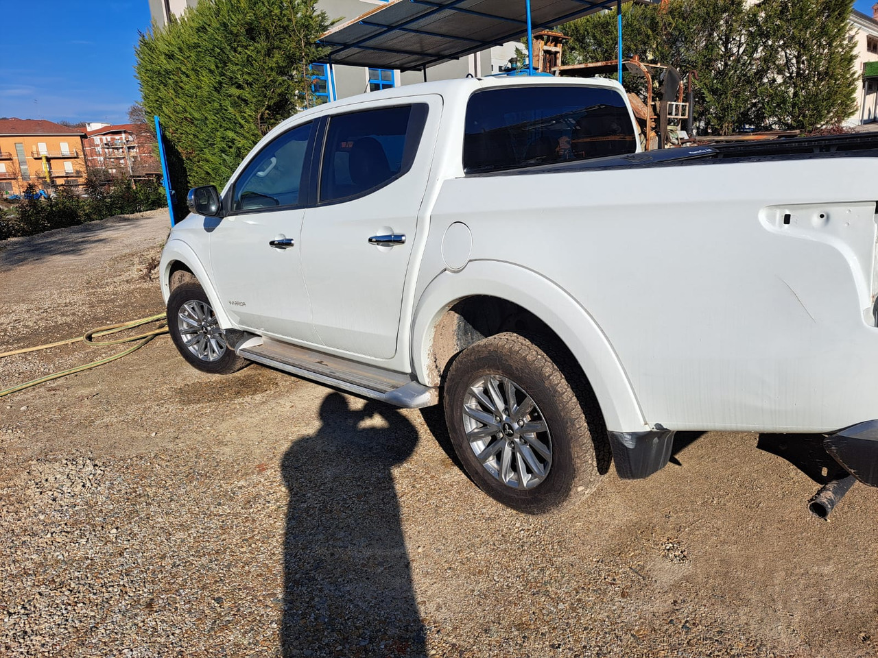 MITSUBISKI L200 - Automobil: obrázok 4 MITSUBISKI L200 - Automobil: obrázok 4