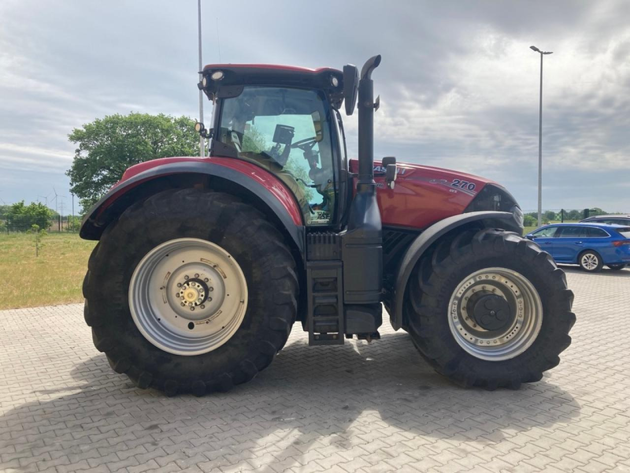 Case-IH OPTUM 270 CVX - Traktor: obrázok 4 Case-IH OPTUM 270 CVX - Traktor: obrázok 4