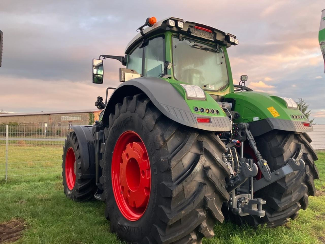 Fendt VARIO 1050 - Traktor: obrázok 4 Fendt VARIO 1050 - Traktor: obrázok 4