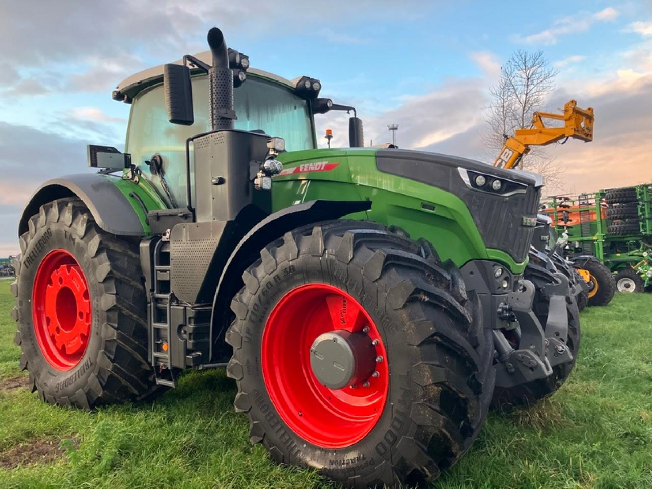 Fendt VARIO 1050 - Traktor: obrázok 1 Fendt VARIO 1050 - Traktor: obrázok 1