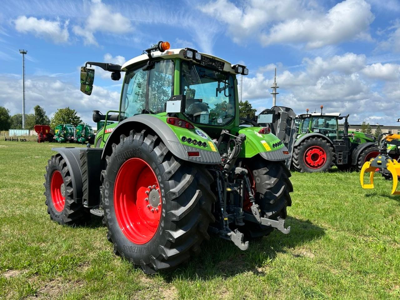 Fendt VARIO 724 GEN 6 PROFI+ SETTING 2 - Traktor: obrázok 3 Fendt VARIO 724 GEN 6 PROFI+ SETTING 2 - Traktor: obrázok 3