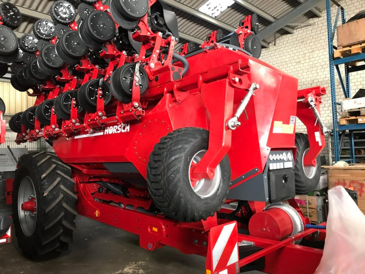 Horsch MAESTRO 12SX AUTOFORCE - Přesný sejací stroj: obrázok 2 Horsch MAESTRO 12SX AUTOFORCE - Přesný sejací stroj: obrázok 2