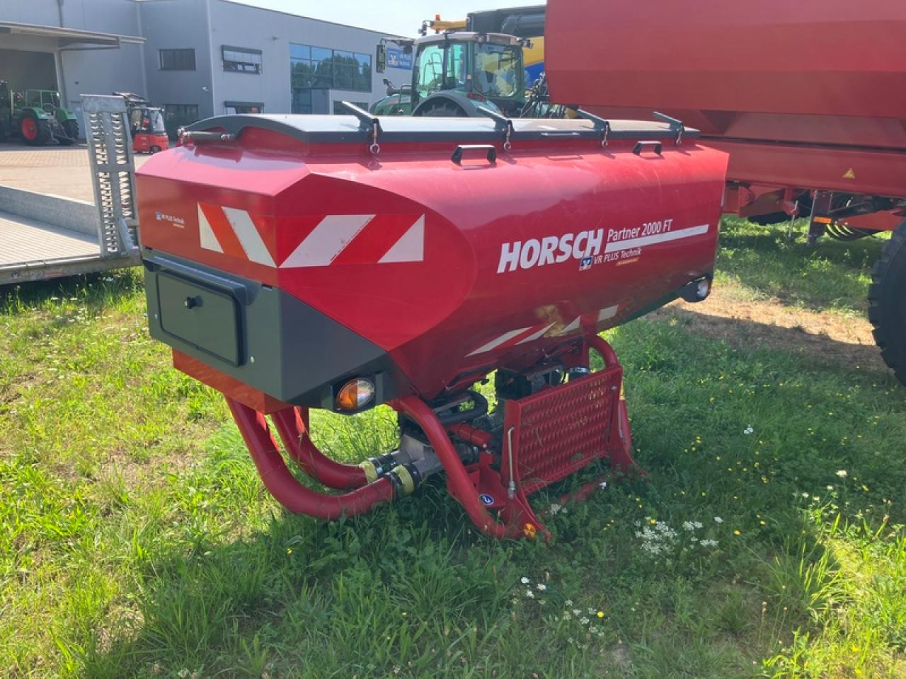 Horsch PARTNER 2000 FRONTTANK - Rozmetač hnojiva: obrázok 4 Horsch PARTNER 2000 FRONTTANK - Rozmetač hnojiva: obrázok 4