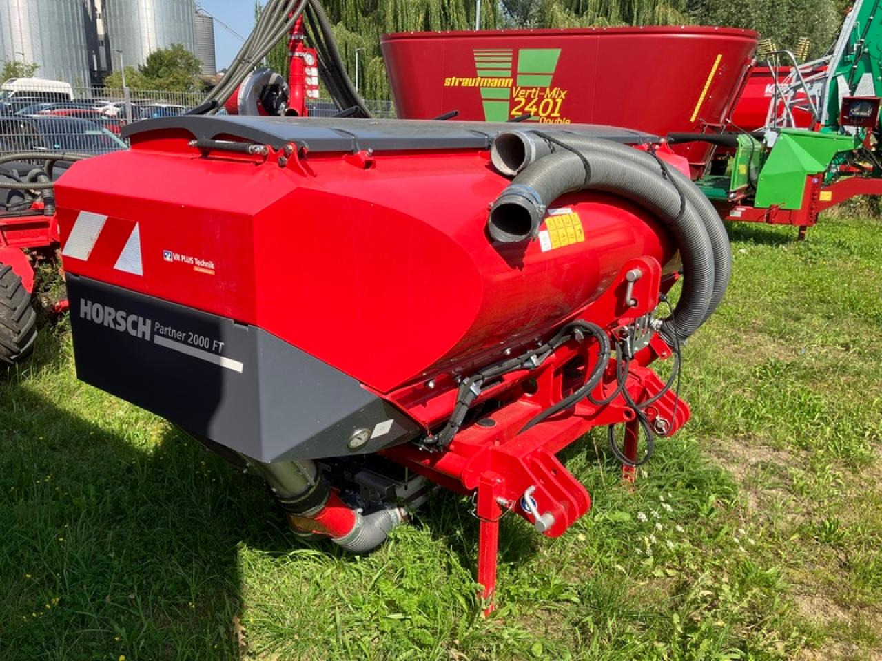 Horsch PARTNER 2000 FRONTTANK - Rozmetač hnojiva: obrázok 5 Horsch PARTNER 2000 FRONTTANK - Rozmetač hnojiva: obrázok 5