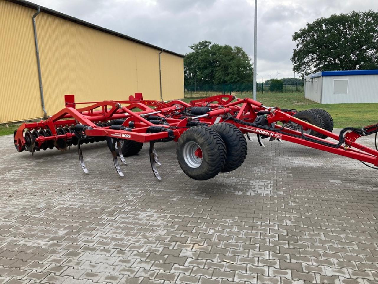 Horsch TERRANO 6.3GX - Kultivátor: obrázok 4 Horsch TERRANO 6.3GX - Kultivátor: obrázok 4