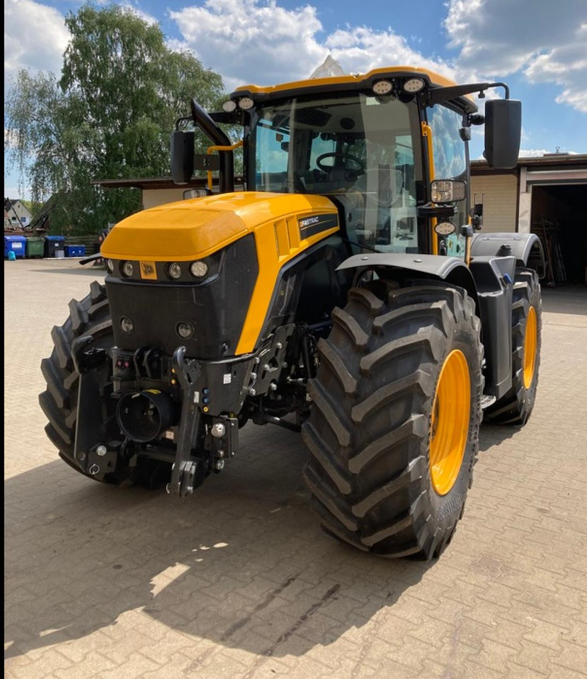 JCB FASTRAC 4220 - Traktor: obrázok 2 JCB FASTRAC 4220 - Traktor: obrázok 2