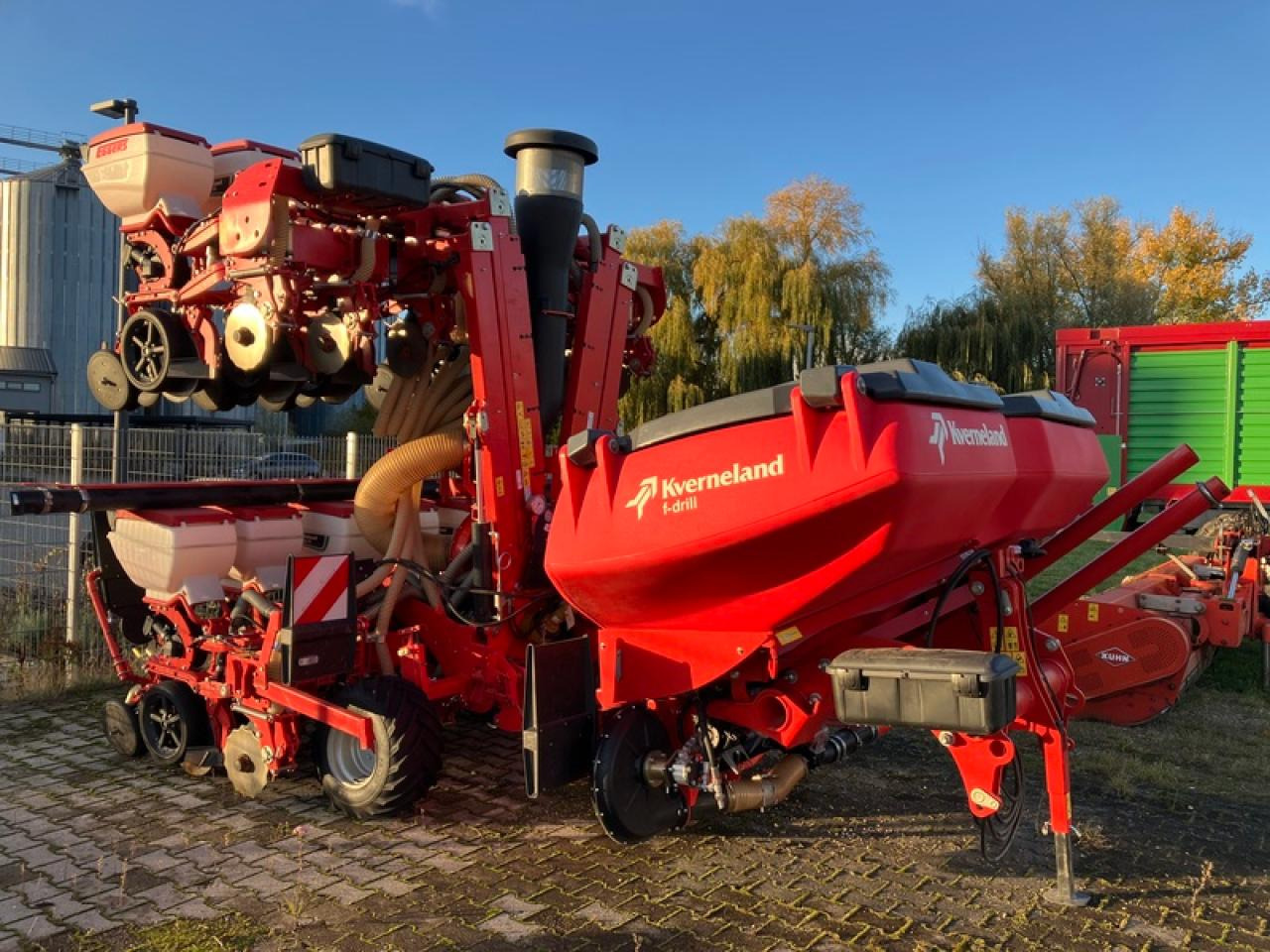 Kverneland OPTIMA 12 SX + FRONTTANK//GEOSEED - Přesný sejací stroj: obrázok 2 Kverneland OPTIMA 12 SX + FRONTTANK//GEOSEED - Přesný sejací stroj: obrázok 2