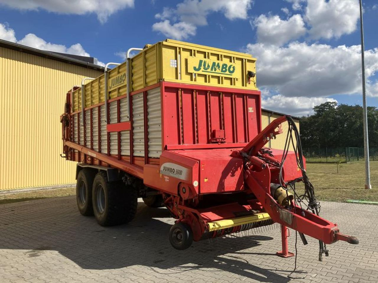 Pöttinger JUMBO 6600 - Zberací voz: obrázok 4 Pöttinger JUMBO 6600 - Zberací voz: obrázok 4