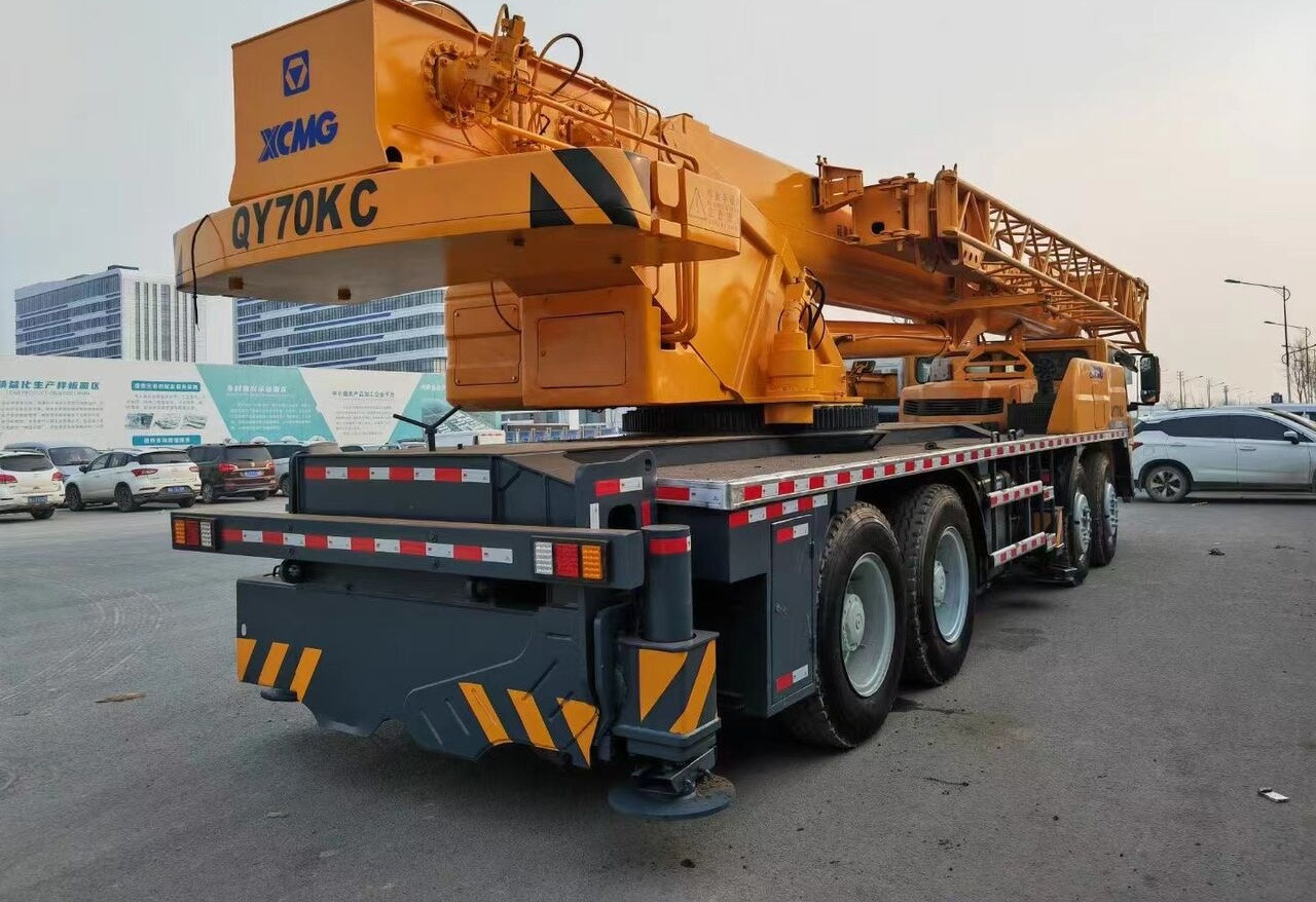 XCMG QY25K QY30K QY70K QY70KC truck crane - Autožeriav: obrázok 2 XCMG QY25K QY30K QY70K QY70KC truck crane - Autožeriav: obrázok 2