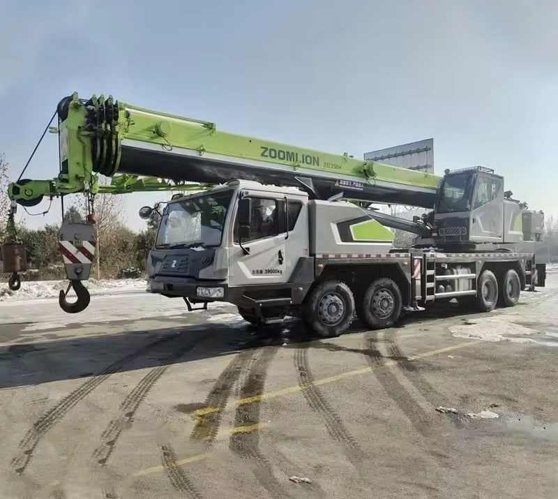 Zoomlion ZTC350 ZTC250 ZTC550 ZTC1000 35t 35ton 50t 70t - Autožeriav: obrázok 1 Zoomlion ZTC350 ZTC250 ZTC550 ZTC1000 35t 35ton 50t 70t - Autožeriav: obrázok 1