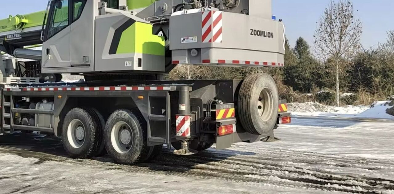 Zoomlion ZTC350 ZTC250 ZTC550 ZTC1000 - Autožeriav: obrázok 4 Zoomlion ZTC350 ZTC250 ZTC550 ZTC1000 - Autožeriav: obrázok 4