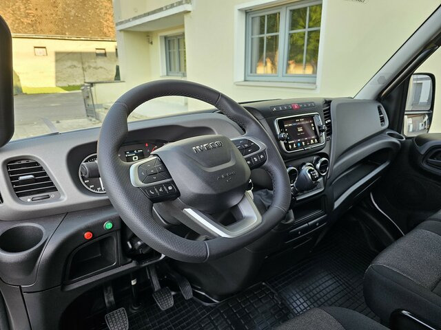 IVECO Daily 35S18 3.0 Koffer LBW Bär ACC LED sofort!... - Dodávka skriňová nadstavba: obrázok 5 IVECO Daily 35S18 3.0 Koffer LBW Bär ACC LED sofort!... - Dodávka skriňová nadstavba: obrázok 5