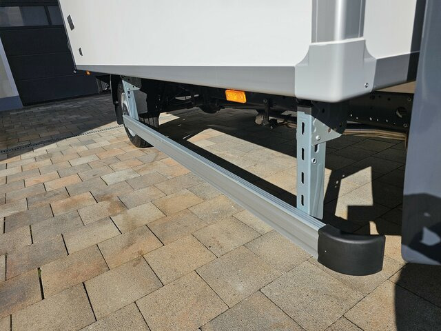 Nový Dodávka skriňová nadstavba IVECO Daily 35S18 3.0 Koffer Voll-LED Navigation: obrázok 21