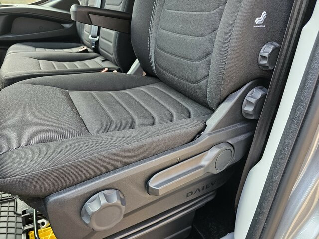 IVECO Daily 35S18HA8V DOKA Snoeks Mixto Hi-Matic 16m³... - Furgon, Dodávkа s dvojitou kabínou: obrázok 2 IVECO Daily 35S18HA8V DOKA Snoeks Mixto Hi-Matic 16m³... - Furgon, Dodávkа s dvojitou kabínou: obrázok 2