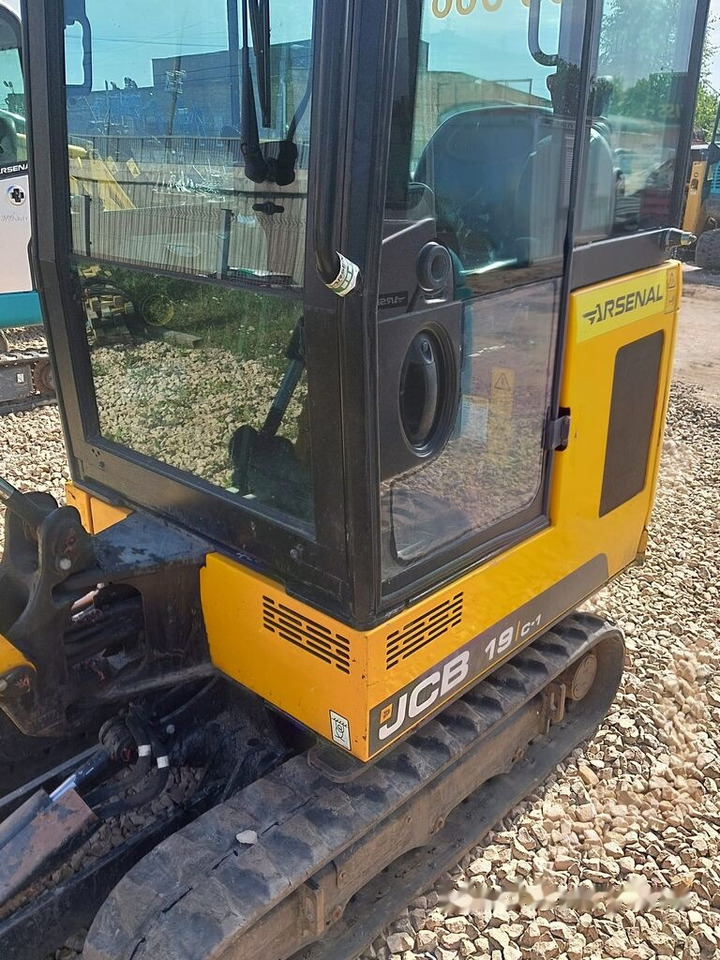 JCB 19 C! - Mini rýpadlo: obrázok 2 JCB 19 C! - Mini rýpadlo: obrázok 2