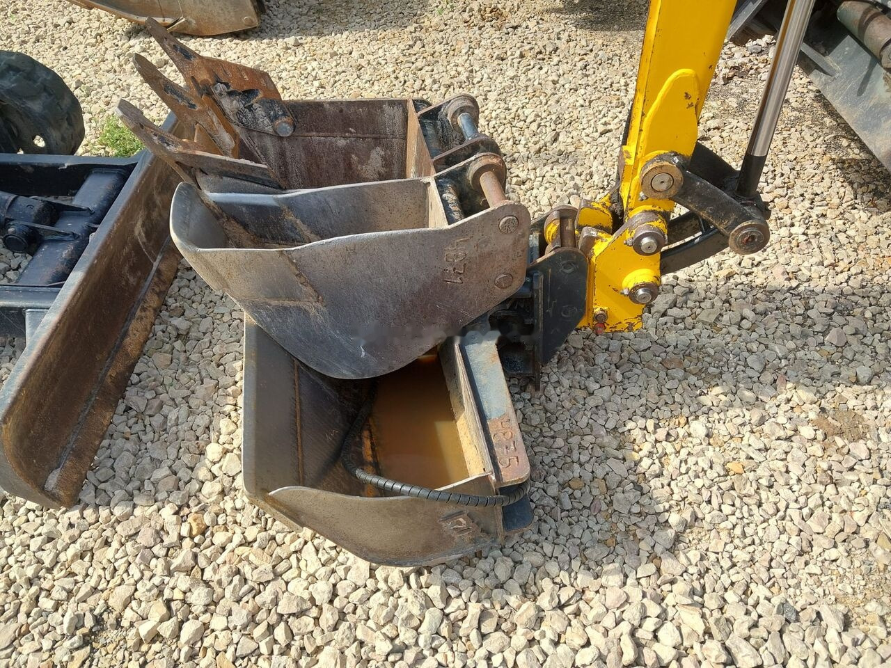 JCB 19 C! - Mini rýpadlo: obrázok 3 JCB 19 C! - Mini rýpadlo: obrázok 3